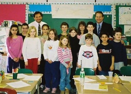 WBZ-TVs Scott Wahle shared some tricks of the trade when he spoke withe the Cunniff Kids News staff on Jan. 23, 2008.